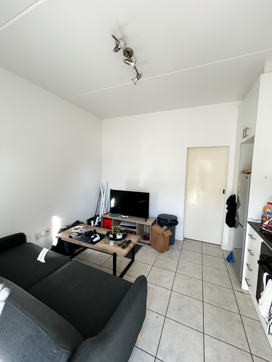 1 Bedroom Property for Sale in Table View Western Cape